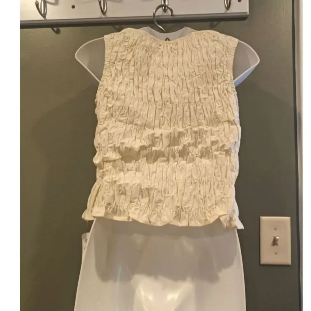 ASOS DESIGN shirred sleeveless tank in ivory medium - Picture 2 of 4